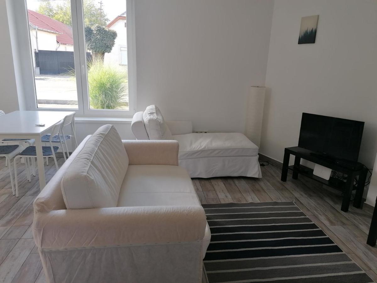 Cuki Apartmanok Dombóvár Екстериор снимка