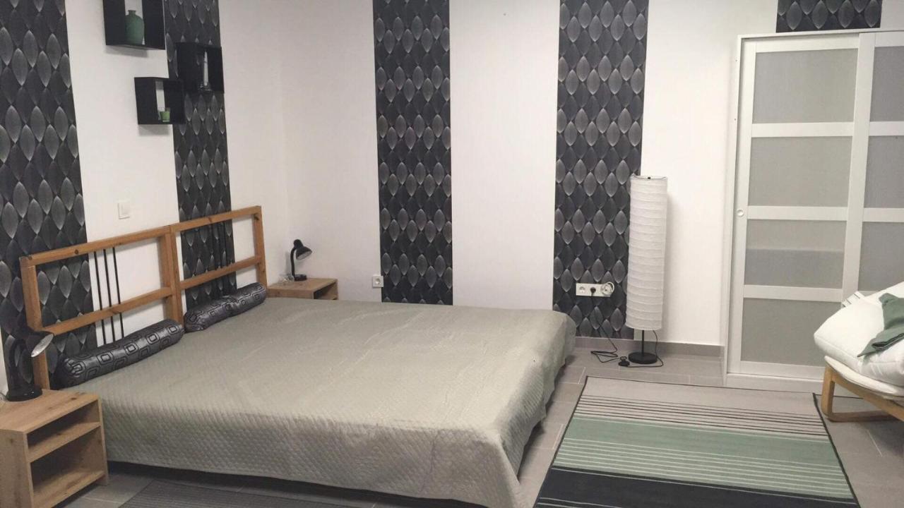 Cuki Apartmanok Dombóvár Екстериор снимка